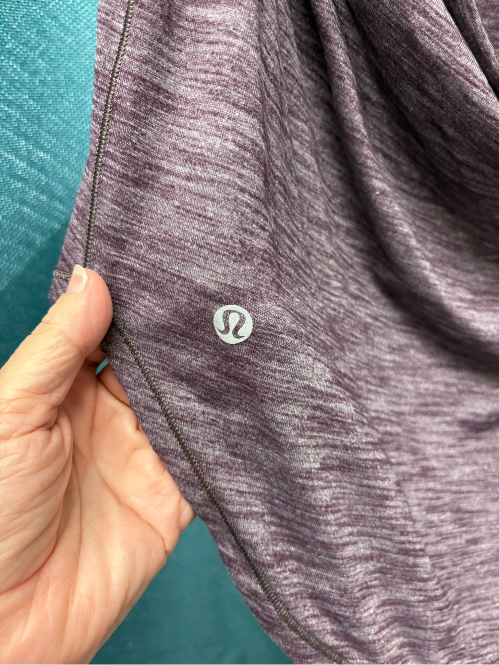 Lululemon tank top with built in bra purple size 10 - Picture 4 of 5